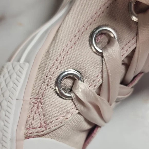 Converse Satin Bow Sneakers – Blush Pink – Women’s 6 - Picture 8 of 9